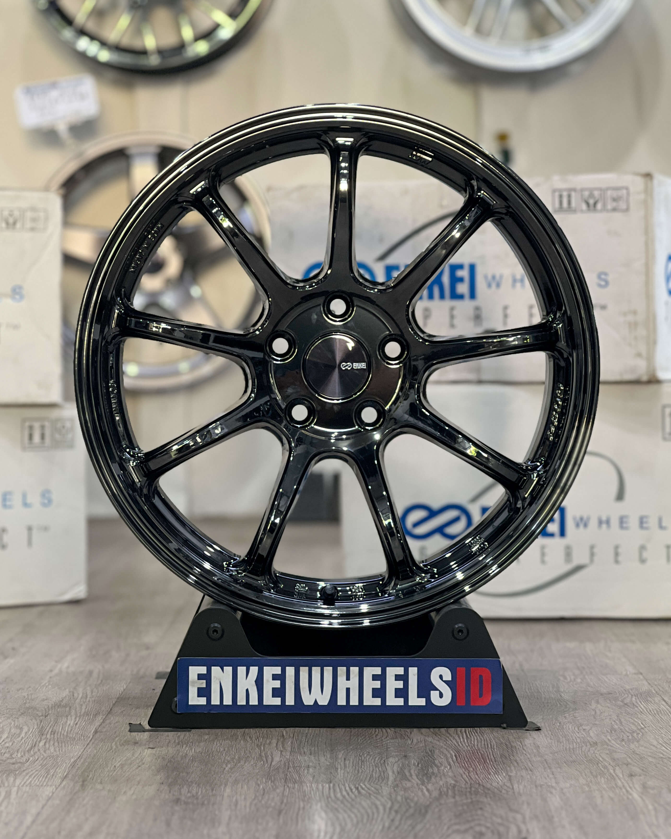 Enkei PF09 18 SBK