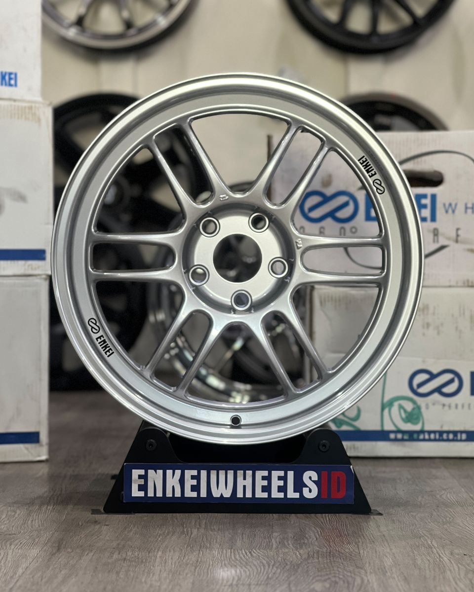 Enkei RPF1 18 Silver